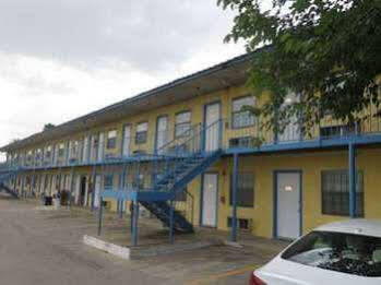 Loma Alta Motel Laredo Zewnętrze zdjęcie